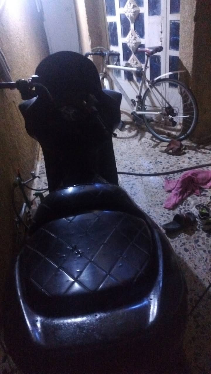 ياماها ماجسته دبل رون محرك ربع  دراجه معدل 140 محرك ناعم نشط بدلت الها باتري جديد وكتف وملف وفلاوين وتأير خلفي مرتبها الدراجه مكان بغداد زعفرانية رقم واتس *********** أو راسلني هنا سعر 600 وبيها مجال تسوة اكثر ولله بس محتاج وريد ابيع

