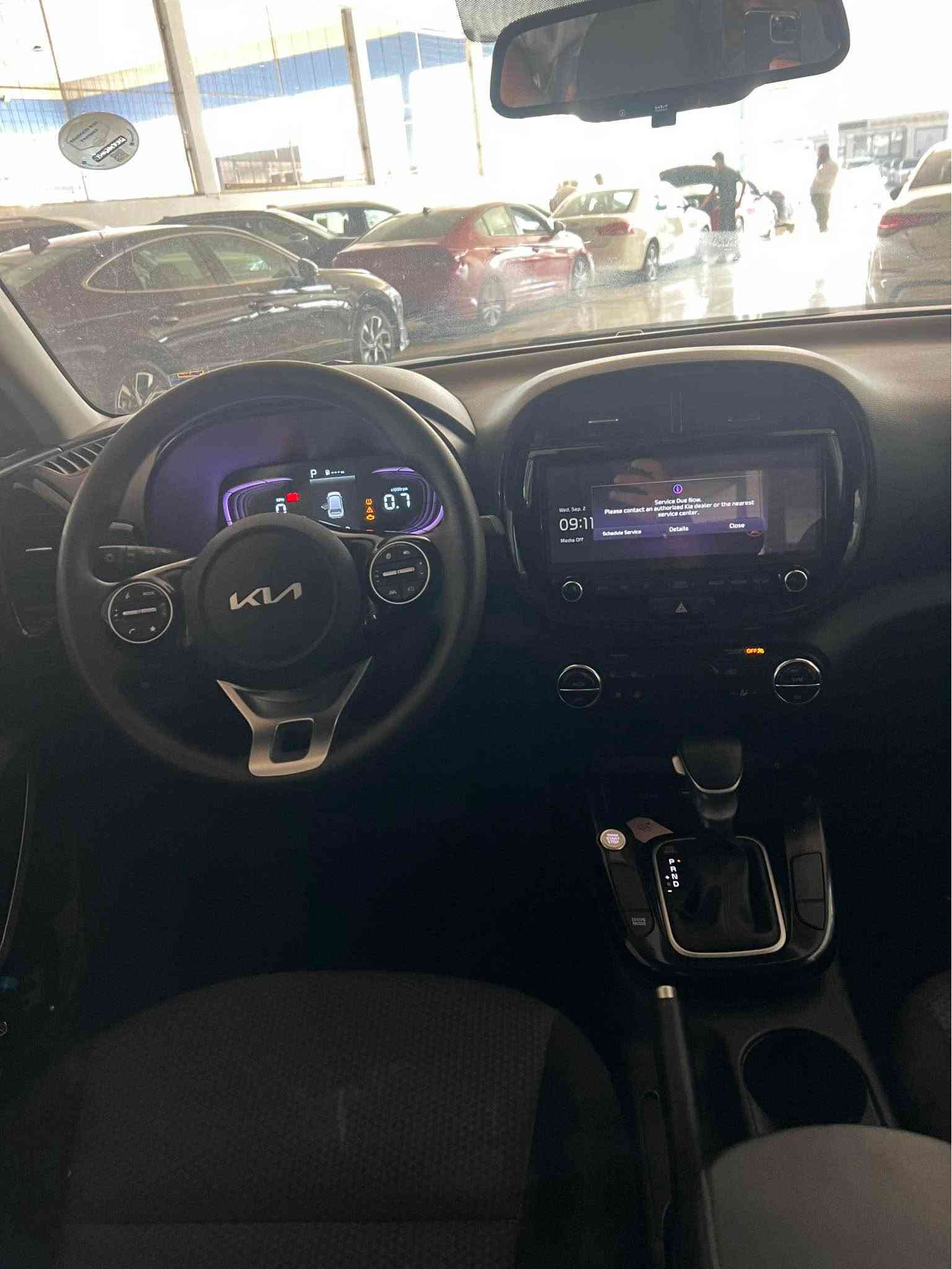 كيا سول وارد امريكي 
موديل 2025 
ضررها 5 قطع صبغ بدون دواخل 
مواصفات السيارة 
شاشة كبيرة 
كاميرا خلفي 
رادار امامي 
حساسات خلفي 
تحديد سرعة 
تحكم استيرن 
سيارة بدون رقم تترقم شمالي. اربيل. دهوك. سليمانية. 
العنوان معارض اربيل شارع 100 
السعر 133 ومجال 
واتساب *********** أربيل, العراق

