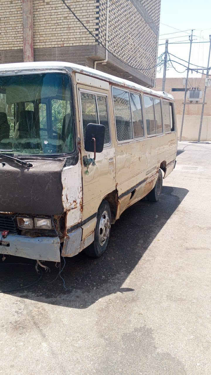 كوستر موديل 83 عريضه 
وكاله عامه سويلك
حصه كاز بيه 
مكينه كيا كاز 2700
عنوان نجف 
السعر 4 مليون وبيه مجال قليل
***********
