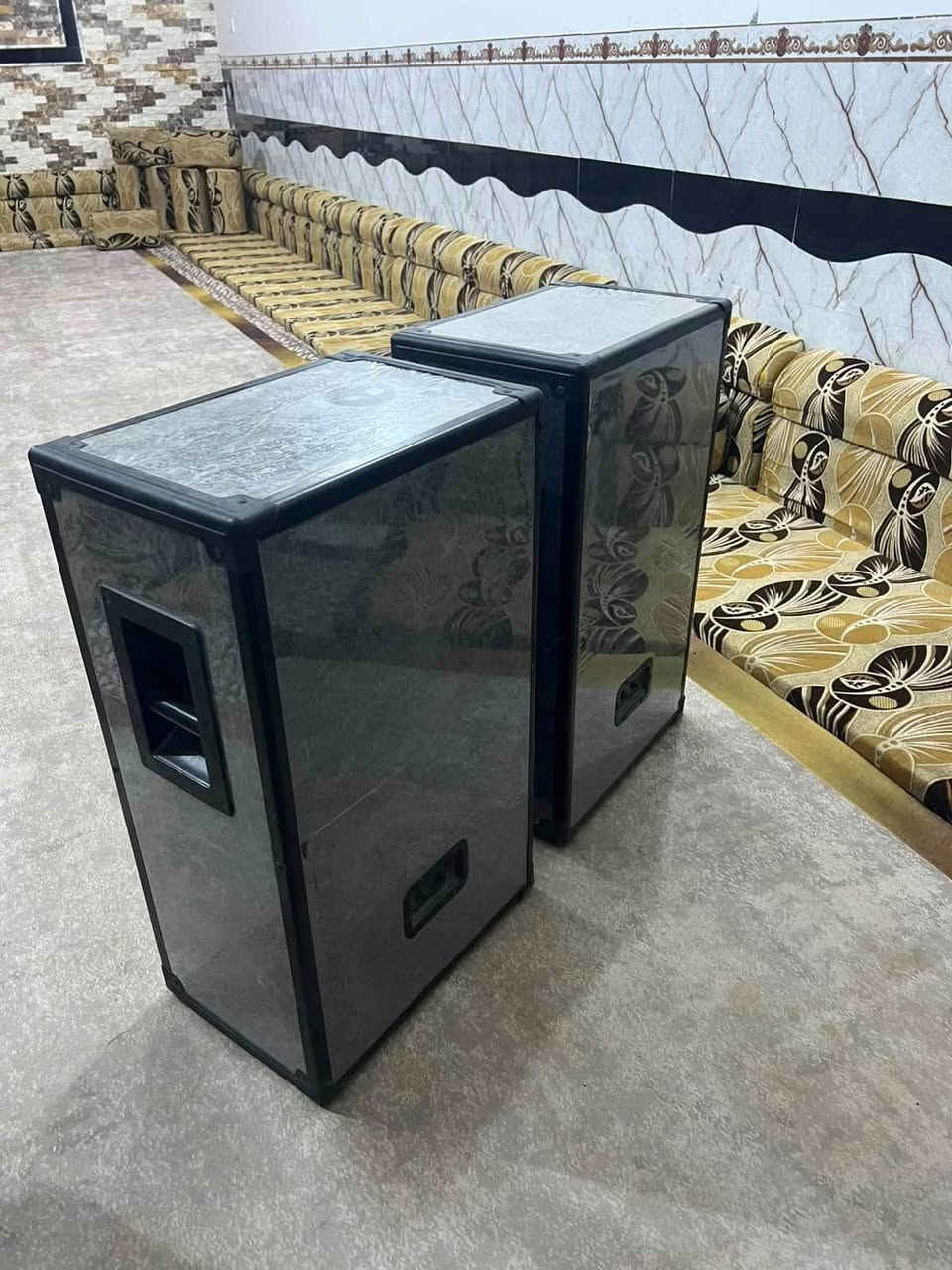 سماعات • W17 كوبي • مستخدمة ٨ أيام
