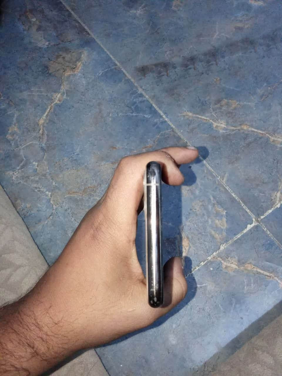 آيفون 11 برو ماكس • ٢٥٦ • بطارية ١٠٠