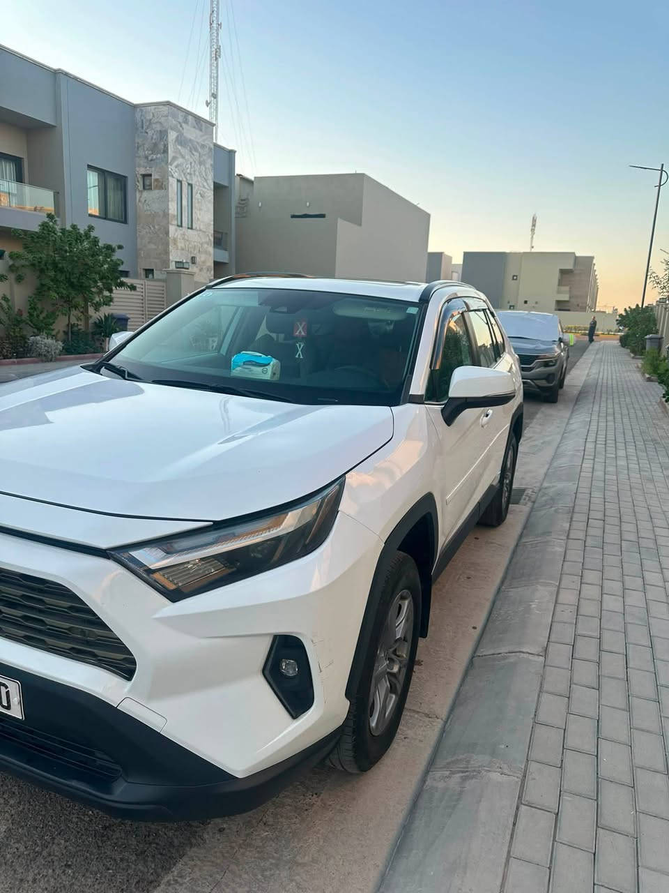 راف فور هايبرد XLE رقم بغداد بإسمي موديل ٢٢
حادث بسيط بدون دواخل بدون ايرباك 
فقط قطع صبغ
صور حادث موجودة 
والسونار ايضاً موجود
مكانها بوابة الكاظمية 
بسعر ٢١ ألف 
للإستفسار *********** واتس
2T3RWRFV9NW129354 هذا رقم الشاصي
