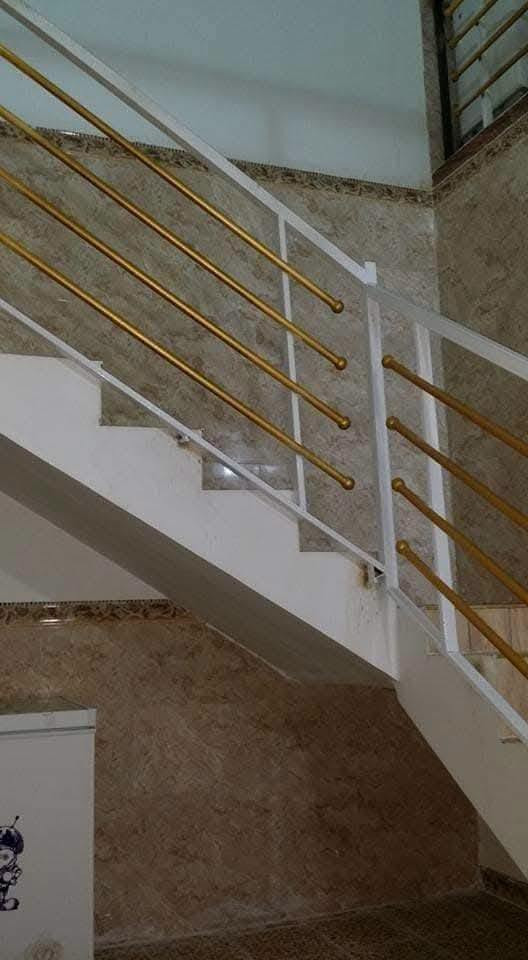 اسعار تنافسيه  داخل خانقين
حدادة باب وشباب  + + والدرج الحديد + 
سقايف الكيسبان  + الكيربي + والكرفانات كاملة +مراجيح حسب الطلب  
مراسله صفحه ***********
