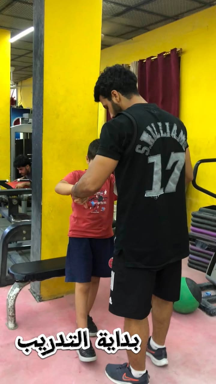 الرحلة من الألم.. إلى الحركة والتمكين!
العلاج الفيزيائي والتأهيل الحركي ليس مجرد تمارين عادية، بل هو علم ودقة لتغيير حياة الشخص ونقلها من العجز أو المحدودية إلى الاستقلالية والحرية.
بصفتي مدرباً متخصصاً في التأهيل الحركي والحالات الخاصة، أعمل معكم خطوة بخطوة في:
تأهيل ما بعد العمليات جراحية والإصابات الرياضية:
إعادة بناء القوة العضلية، استعادة مدى الحركة الطبيعي للمفاصل، والعودة الآمنة للملعب أو الحياة اليومية بدون ألم.
برامج التأهيل الخاصة لأطفال ضمور الدماغ (CP):
تحسين التوازن والتحكم الحركي، تقليل التصلبات العضلية، وتحفيز الجهاز العصبي عبر خطط علمية صُممت لكل طفل بناءً على حالته.
التأهيل البدني والحالات الخاصة:
حلول مخصصة لتحسين جودة الحياة وتطوير الأداء الحركي..
الهدف دائماً: نتائج ملموسة، أمل جديد، واستعادة الثقة بالحركة.
📩 للاستفسارات، استشارات التأهيل، أو تقييم الحالات:
تواصلوا معنا عبر الرسائل الخاصة واتس اب

***********
