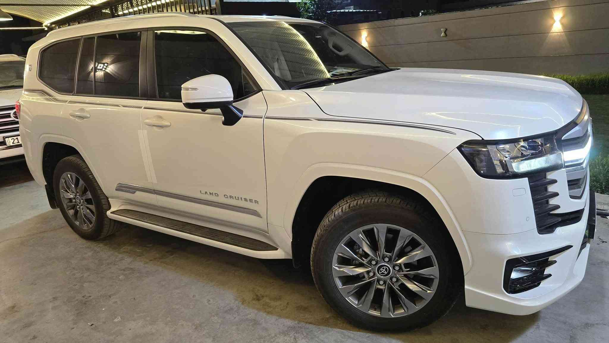 موجود لاندكروز GXRS ساز لمتد داخل 9 الوان اخت الزيرو بيها سنويه تضليل ماشيه الف ونص موديل 2025 رقم أربيل 6 سلندر فول مواصفات سعرها 785

موجود VX لون أسود بريم لمتد موديل 2024 رقم بغداد مغلفه bbf  ماشيه 40 الف سعرها 720

الشراي يتصل ويدلل واذا مراوس عادي اراوس حسب القناعه مكان بغداد الدوره 

***********

***********

***********

***********
