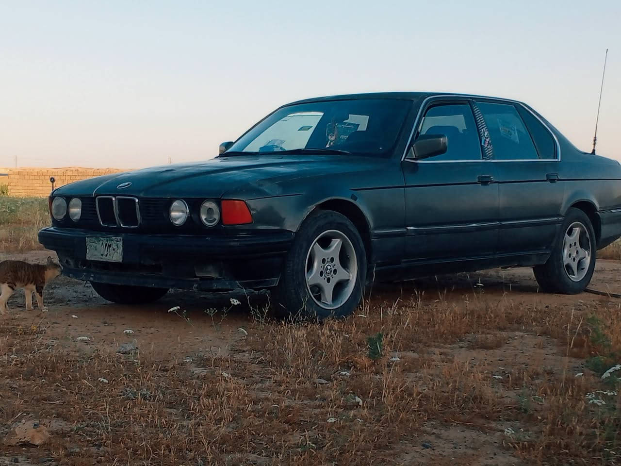 السلام عليكم 
للبيع BMW موديل 1992
735 
السعر 15 مكانها الشركاط
رقم ***********
