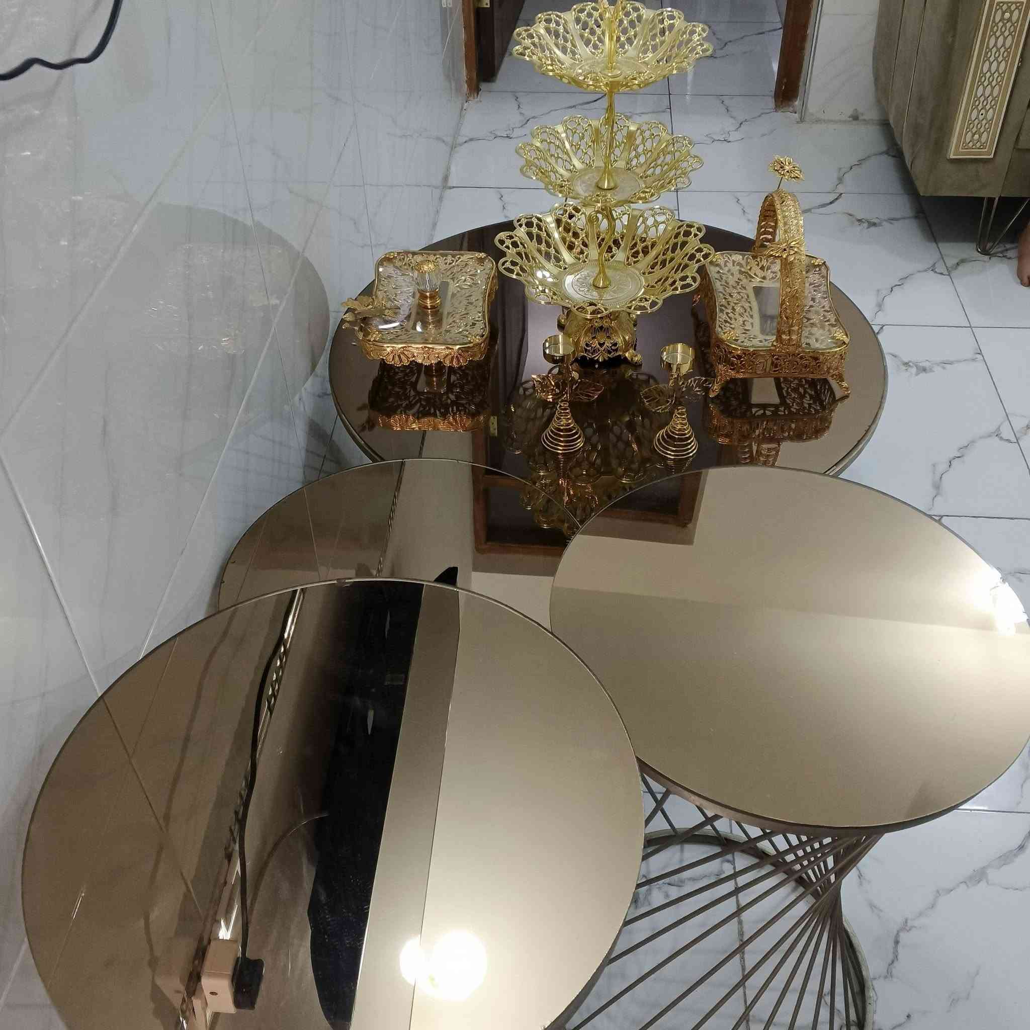 طبلات مستعمله للبيع جام 4 قطع 3 صغار ووحده جبيره ب75 للاستفسار الاتصال على هاذا الرقم ***********
