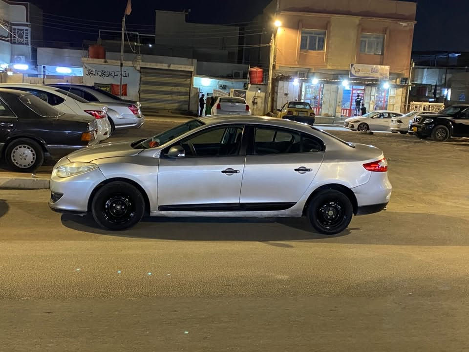 رينو فلورنس ٢٠١٣ سياره جاهزه مابيها نقص كير محرك تبريد حداده دواخل كلش حلوات لايت زنون مكانه البصره الامن الداخلي ***********
السعر ٤٥
