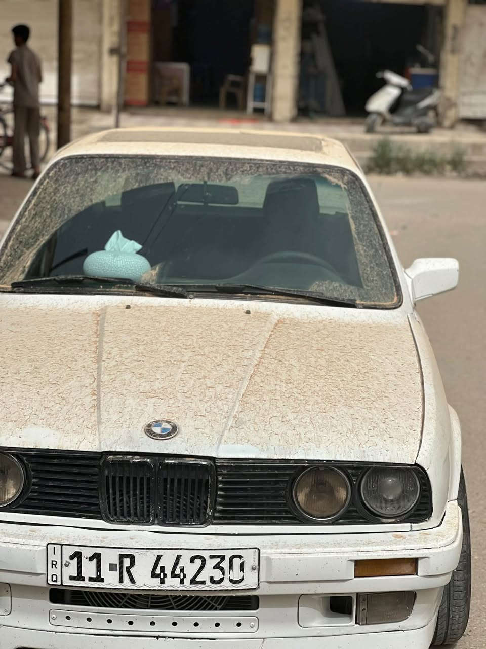بي ام دبليو ٣٢٠ • موديل ١٩٩٠ • مكينه سته