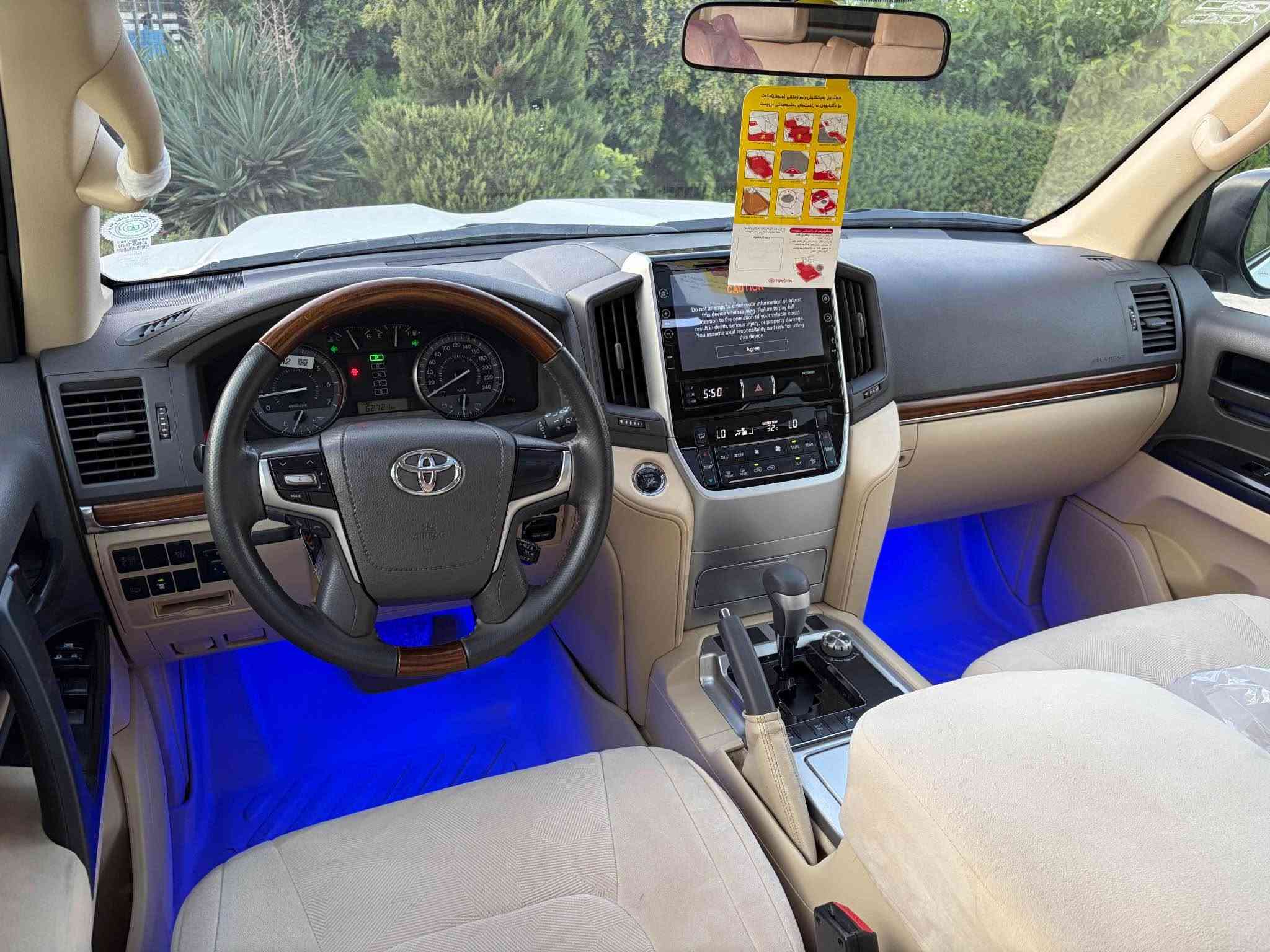 Toyota Land Cruiser 
2016
GXR-V6
63.000km
شەریکە بریەمی ئەسلی
Full ppf ضمان۱٠ سنوات
مکفولل کفالە عامە  
کیلومەتر بشرط
کشن جلد
کشن هربای
حاسات امامی و خلفی 
تشغیل عن بعید
شحن موبایل
مرایات شفط
دی ڤیدی سقف
سلاجە 
تبرید مرکزی
لایتات -LED
تاقم تایرات دانلوپ اصلی شەریکە
مكان سياره سليمانيه
***********☎️✅ السليمانية, العراق
