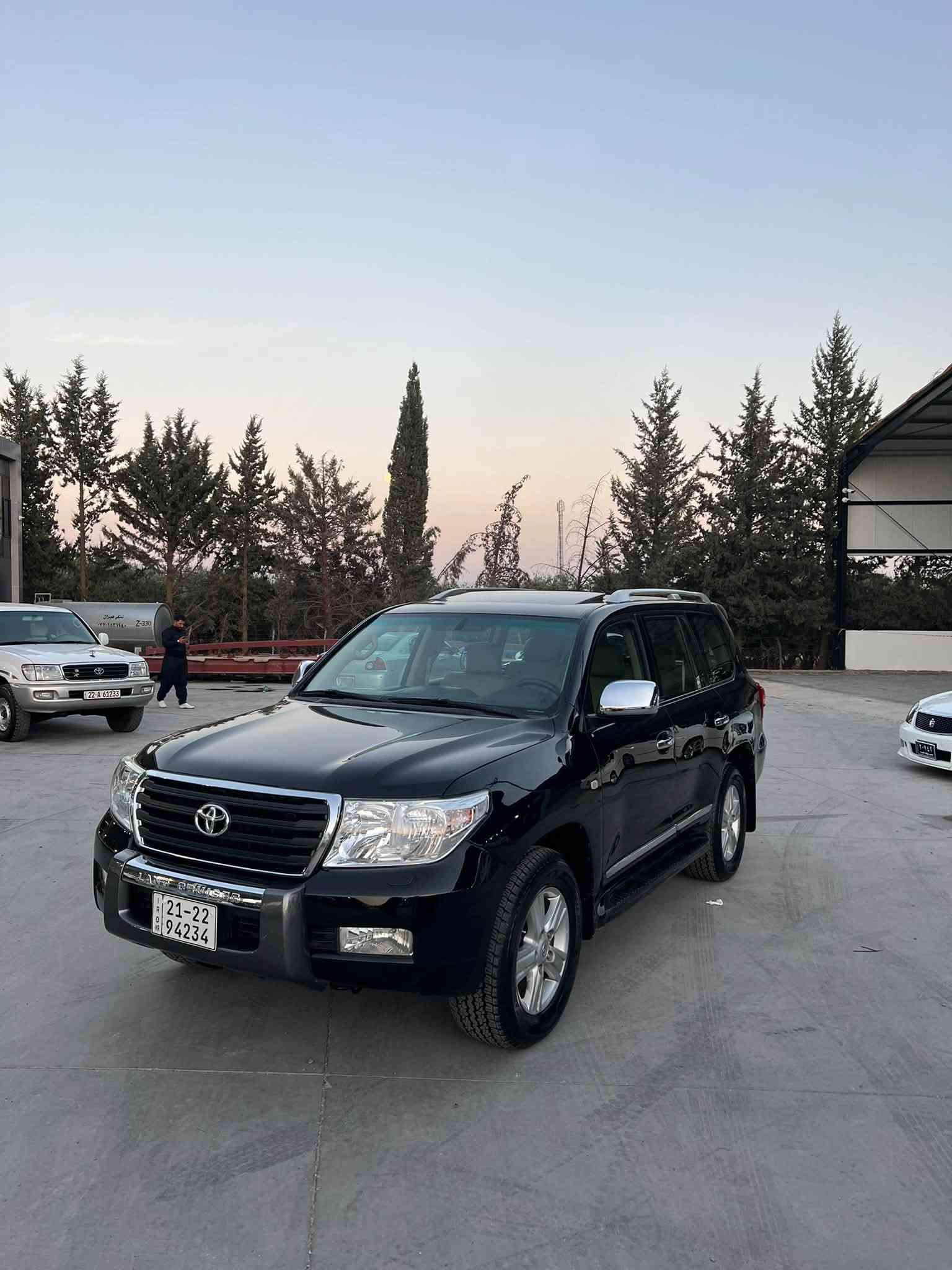 وەنەوشە ٢٠٠٨ علوج دوبەی

VXR 4.7
فول مواسەفات 
ناو جڵد
ناو زەرد
سڵاید
ئۆتۆماتیک
کامل پەمپ لەسەر ساخی بیلاد ڕەشە

قفڵ قفڵی ١٦٣ گەڵا

***********

