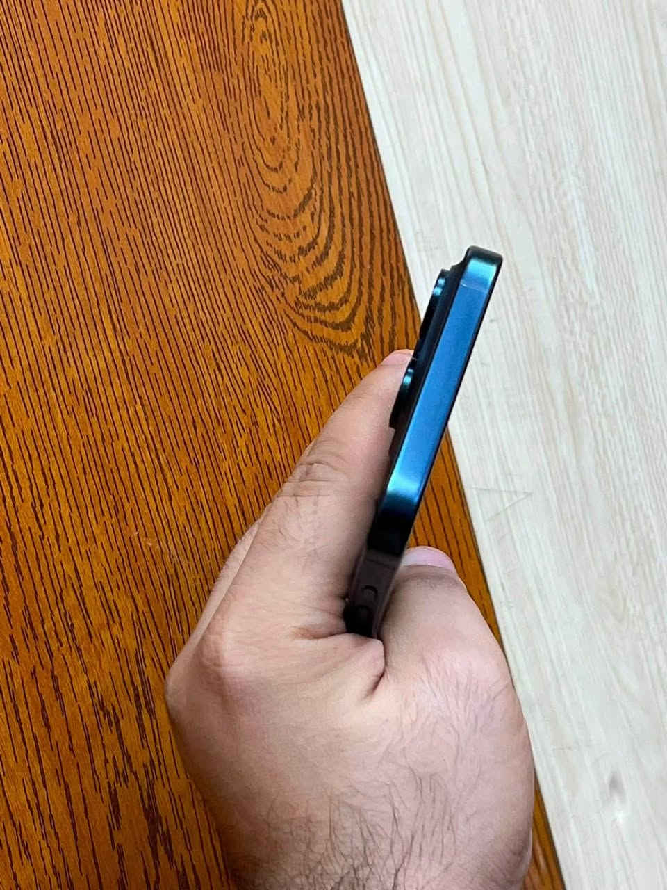 السلام عليكم 
ايفون 15 برو ماكس
ذاكره 256
باتري 84%
شريحة الكترونة 
سعره 925 بي مجال بسيط
***********
