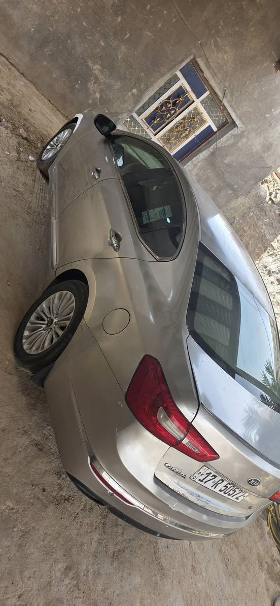 كيا كالنزا موديل ١٤ خليجي مكينه ٦ سلندر تبريد تخم تواير جدد مداور مباشر للبيع مكاني سماوه سعر مناسب ***********
