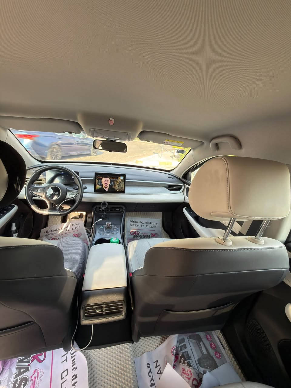 🚘 للبيع BYD Seal 5 موديل 2025
📍 الممشى: 31,000 كم
✨ الحالة: جديدة من الداخل، وبيها كم طخة من موضحة بالصور.
🛡️ الإضافات:
• عازل حراري
• أرضيات لورس
• ملحقات كاملة
• سبير

💰 السعر: 20,500,000 دينار

📞 للاستفسار: ***********
📍 الموقع: بغداد – الغزالية
