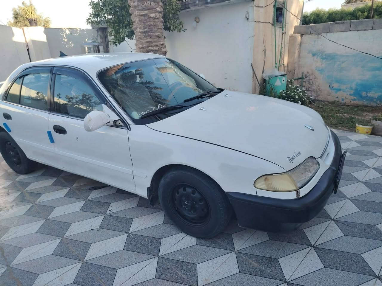 السلام عليكم
سوناتا 2 للبيع 
رقم بغداد  انكليزي
تبريد شغال 
لون ابيض بدون ضربه 
كير ومحرك خير من الله 
داخلها حلو ودوشمه جديده
رقمي بي واتساب 
***********
