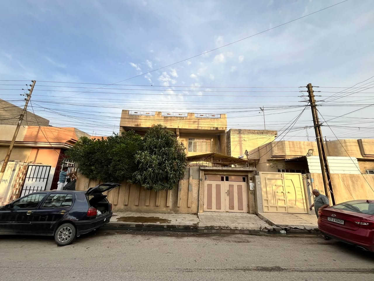 بيت للبيع • طابقين • حي سومر