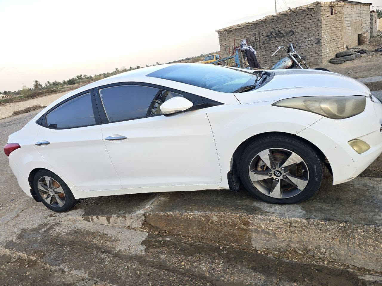 النترا اربيل موديل ١٢خليجي بيه جاملغ ودوسه صبغ مكينته ١٦٠٠سونار مرفق بل منشور  السعر ٩٠بي مجال رقم الهاتف *********** عنوان الديوانية
