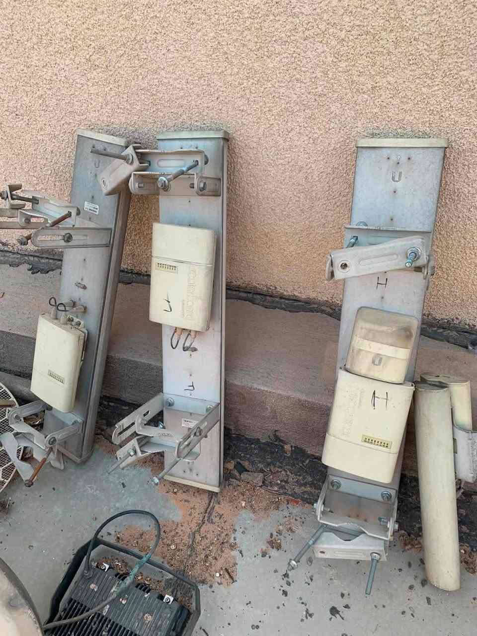 سلام عليكم غراض للبيع
سكترubnt عدد 3 
سكتر مني ubnt عدد 2
912 ب عدد 4
روكت xw 
روكت xm
دش 30 ب 
نانو m5 ب 
بور سبلاي ب 
باج بنل ب 
سسكو 2950
متل او امني مايكروتك
Lh5 

‭***********‬
