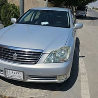 تويوتا كراون • داخِل تازة • جاهز