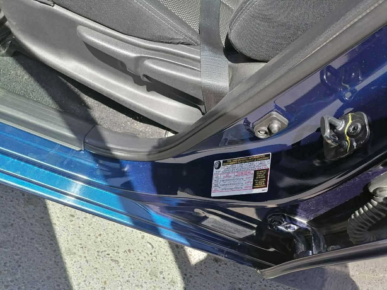 نيسان فيرسا ٢٠١٨ ماشية ١٢٠ الف رقم بغداد بسعر ٨٠ وبيها مجال ***********

