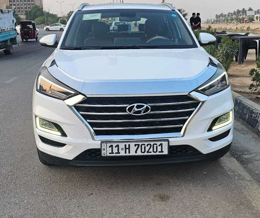 توسان 2019 شركه الكاصد خمس عدسات فول عدا الفتحه كراسي كهرباء ماشيه 115 بسمي سياره جديده وجاهزه محرك وكير وتبريد وصدر وتخم تاير عن ان ديالى بعقوبه ***********
