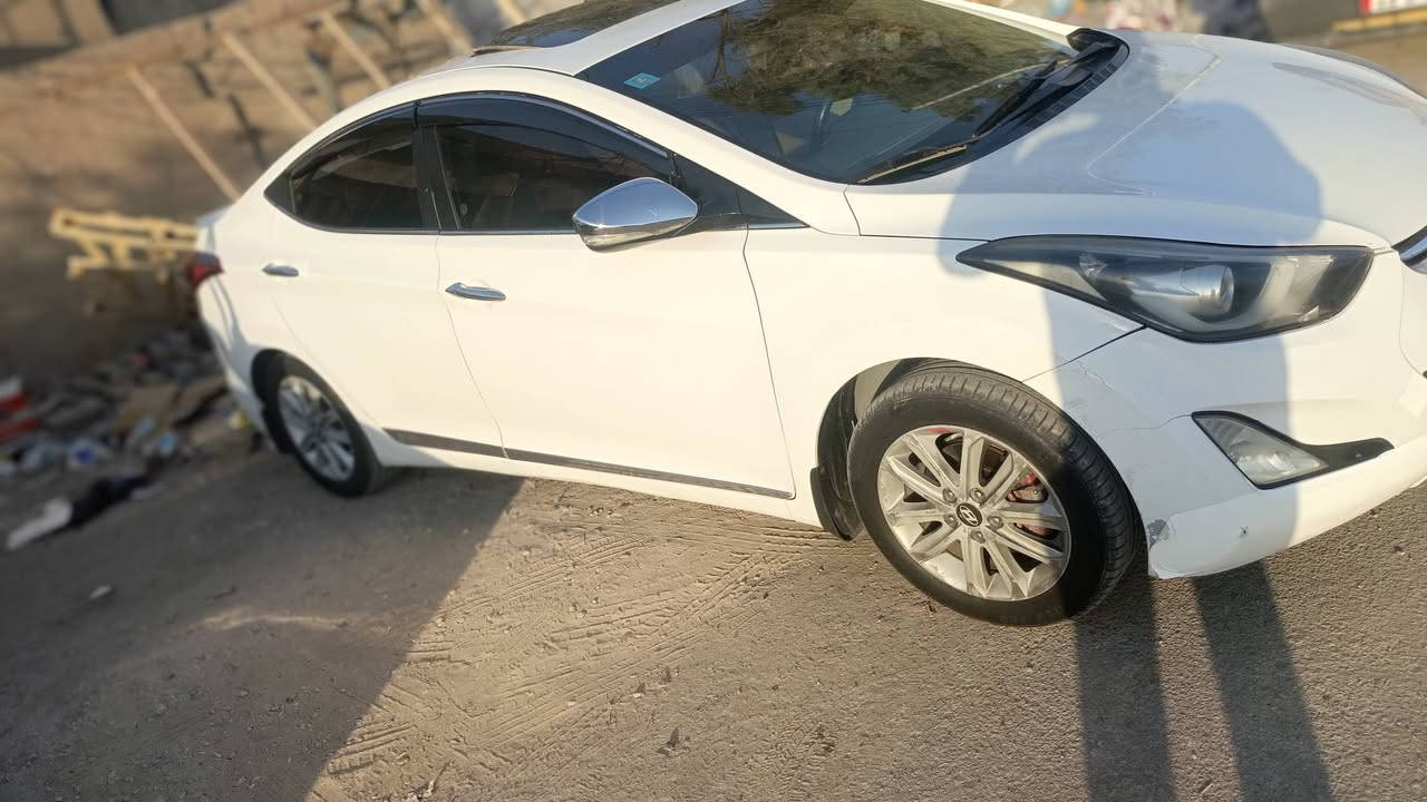 السلام عليكم 
انتره20015
بغداد 🌹
مكينه 1800
مكفولة السياراه 
بيه شويه يم قبق البانزين 
المكان كربلاء المقدسة 
السعر 120بيه مجال 🌹
***********
