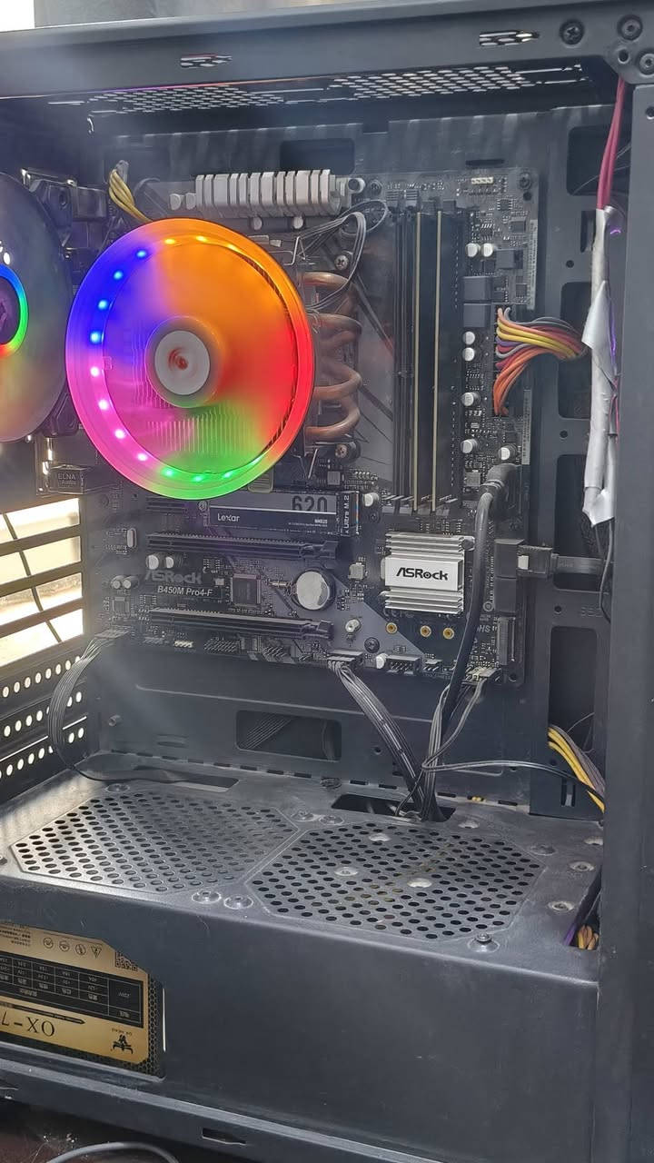 Pc للبيع
 كامل متكامل ونظيف 
مواصفات الكيس
​المعالج: Ryzen 5 PRO 3350G
​المذربورد: ASRock B450M Pro4-F
​الرامات: 16GB
​التخزين: SSD M.2 256GB (سريع جداً)
​كرت الشاشة : مدمج 
​الشاشة: سامسونج 24بوصة IPS (75Hz)
يو بي اس 
وماوس وكيبورد هدية

ملاحظة اني جمعت الحاسبة وحتى اغلب الكراتين موجودة
واني اشتريت لابتوب علمود الدراسة وتركتها

السعر : صراحة اني منقطع عن الحاسبات والاسعار
فأنطيني السعر الي يفيدك
+تكدر متاخذ الشاشة لان لسا استفاد منها
مكاني بابل واكو توصيل 
رقمي ***********
