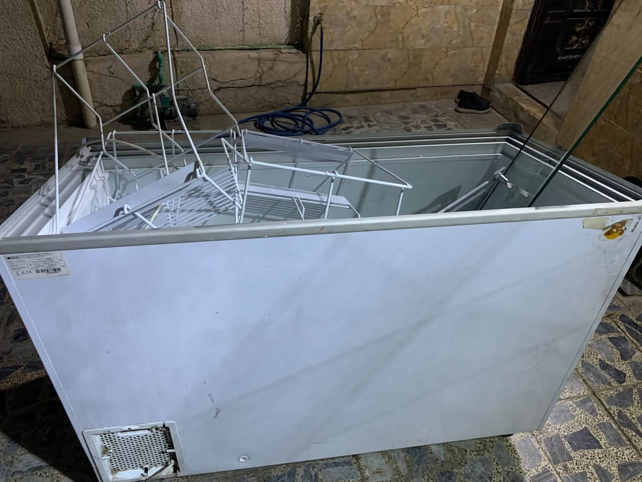 عارضة ايسكريم • ٨بلانك • مستعمل شهر