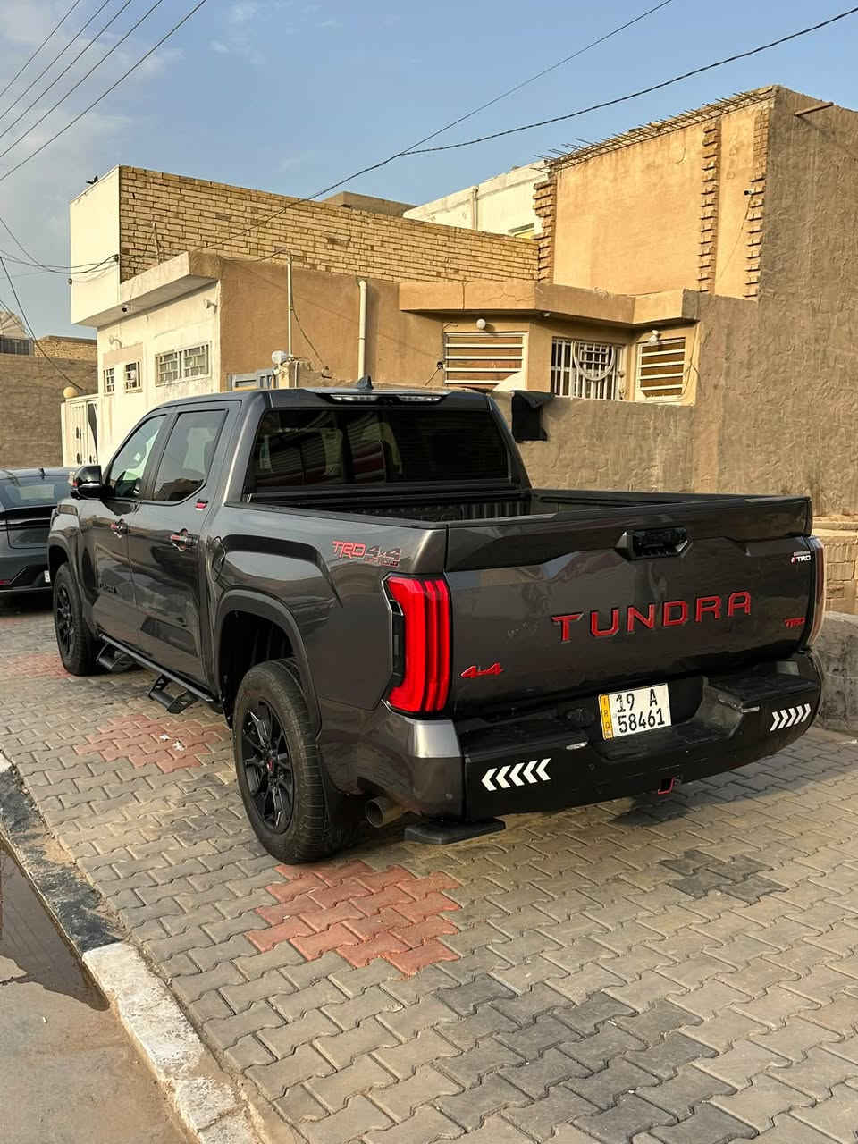 • نوع السيارة: تويوتا تندرا ليميتد
• الموديل: TRD  2024
• نظام الدفع: رباعي 4x4
• ماشيه  19 الف km
•بمحرك 6 سلندر سعة 3.4 لتر، تون تيربو يولد قوة تصل إلى 389 حصاناً.

💎ــسعر✅:: الــرد تلقائــي📮

مواصفات فول
كاميرات 360
كشنات تدفئة وتبريد
•ضرر
باب خلفي تعديل بارد
جملوغ امامي ربع بارد
البنيد مبدل اصلي وكاله ومصبوغ 
ايرباك سليم
رقم كربلاء

•ملاحضه
كلشي شارحلك بل منشور

رقم التواصل 📞***********
***********
