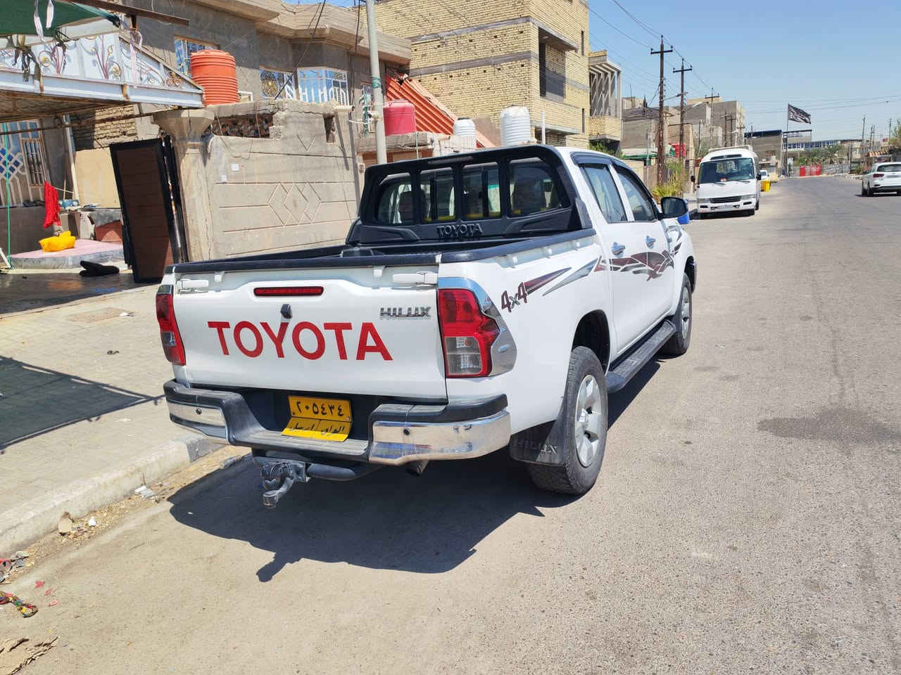 السلام عليكم بيكم فورويل كاز موديل 20 مكفوله  من الصبغ بيها امور بسيطه جدا رصعات مكينه جير كفاله لا تنقيص ولا تبخير نهائيا السانويه منتهيه باسم شركه السعر 235 مكان السياره بصره والاستفسار اتصال***********
***********
