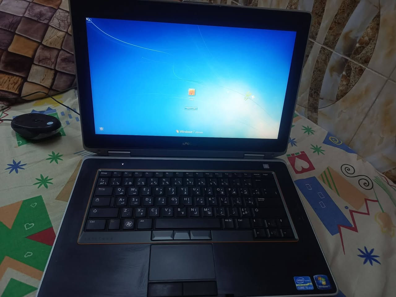 السلام عليكم 
لابتوب للبيع شركه DELL
مواصفات لابتوب حجم الشاشه 14 انج
المعالج Cori5 جيل 2 الرام 8GB
مع مساحه تخزين 320GB كيبورد عربي انكليزي .
يجي ويه لابتوب موس و شاحنه . السعر 90 الف وبي مجال
للتواصل على الواتساب
***********
