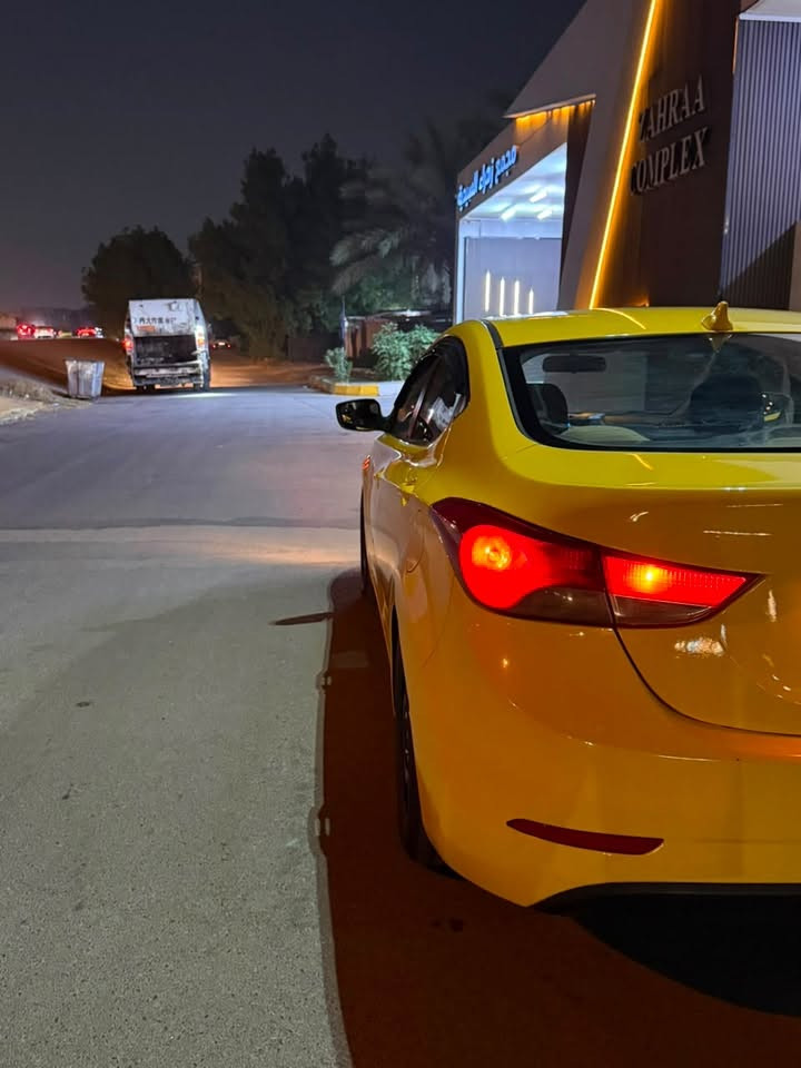 هونداي النترا موديل ٢٠١٢ خليجي بيها حادث الجاملغ الخلفي عكس السايق ومعمره جديد  السياره جاهزه. بيها نقص بس كمبريسر تبريد يشتغل بس يفصل الضهر باقي الوقت شغال مكينه وكير خير من الله صدرها ٩٠٪؜ مصفره هيئة وغرامات اي نقص ماكو باسمي تحويل ثاني يوم مكاني بغدا السيديه 
***********
واتساب متواجد 
السعر 93$
