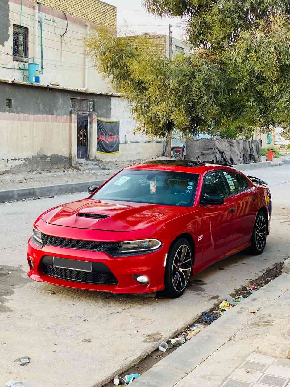 سلام عليكم حارجر للبيع 2015 كندي رقم اربيل نكليزي تحويل مباشر راعيه يمي صديقي ماشيه 92 الف سياره فول مواصفات شاشه جبيره فتحه تحكمات كامره حساسات فولل عده رادار الامامي 
جاهزه للاخير سياره داخله 
كلين صار بيه فقط رشات ابيع احزام مكفوله من تبديل ولايرباك بس صبغ صوره موجوده قبل صبغ مكفوله من ضربه 
مكاني ذي قار سعرا 155 وبيه مجال للشراي 
***********
