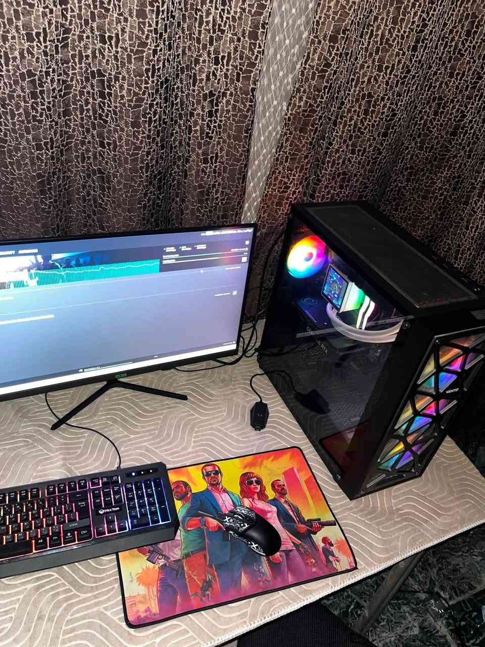سلام عليكم 
عندي هاي pc للبيع 
مواصفاته 
معالج AMD R5600x
كارت شاشه   RTX 3060  12g msi
مذر بورد PRIME B550M-K
الرام 16 .3600 DDR4 شركه T.FORCE
مساحت الهارد 1T SSD
مبرد مائي 
بور سبلاي 650
الكيس من شركه VENTO
كيس نضيف كلش ومناسب للتصاميم والعاب 
سعره 950 

وعندي شاشه جديده مصارله سبوع او سبوعين من فتحته من الكارتون 
حجم 25 
هيرتز 185 ips فول اجدي 
سعره 125
متوفر توصيل 
رقمي *********** فقط واتساب
