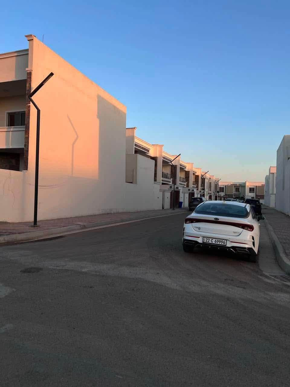 السلام عليكم
كي فايف موديل ٢١ وارد خليجي مكفولة من الصبغ  فول مواصفات عدا الفتحه رقم أربيل مميز  ورقم الجديد تحويل مباشر  مكينه ٢٠٠٠ خليجي  مكاني الانبار / فلوجة  
السيارة  ماشية ١٤٩ الف 
سعرها ١٧٥ 
***********
