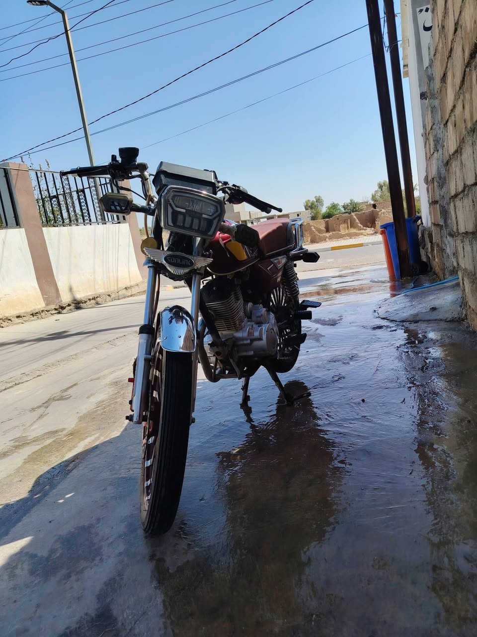 السلام عليكم ماطور سولنك موديل 24محدث 25 خمسة گير كهربائيات كلهة شغالة اشاير اضوية كلشي 

والمحرك بعدو وضع شركة ما مفتوح شرط 

بي ملعب خفيف  بل ويل الورة 

السعر 700 وبي مجال مكاني ناحية الزاب الحي العسكري 

ورحمة الوالديكم اذا مو شراي لا تبزعني وبس تسئل 

وهاذة رقمي *********** وبي واتساب والخاص مفتوح 

وحياكم الجميع ❤🫶
