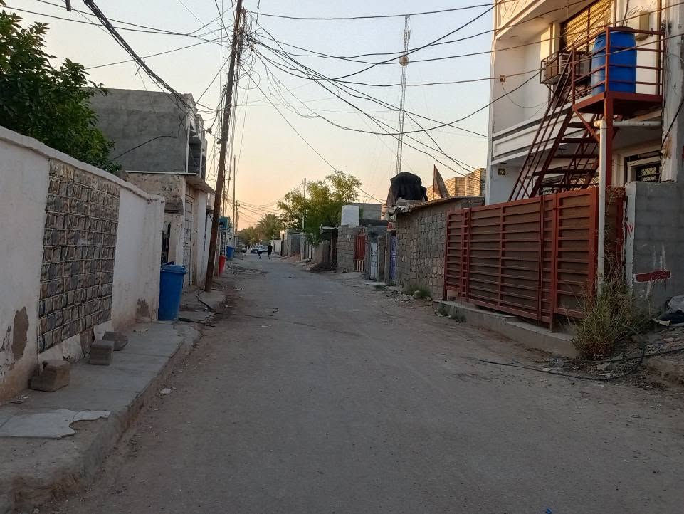 سلام عليكم 
100/متر مربعه. مستعجل علا بيعتها 
طابو زراعي سند 25 قرار قاضي،
مكانها هورجب شارع الذاعه شارع وحده الجميلي 
لاستفسار ***********
