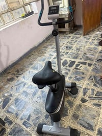 دراجة ثابتة • شاشة رقمية • مقاومة متعددة
