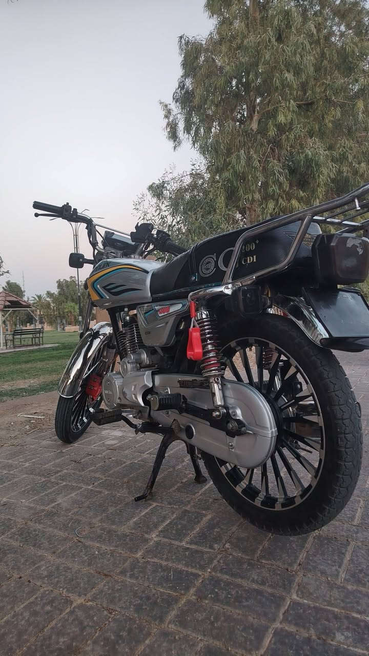 المكان تكريت
سلونك محرك 200 للبيع  

600وبي مجال
*********** اتصال او واتساب

