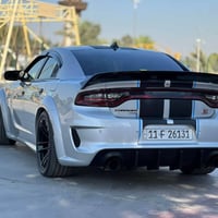 جارجر سكات 2019حادثها جاملغ خلفي وباب  السياره فول   للاخير عدا الفتحه...