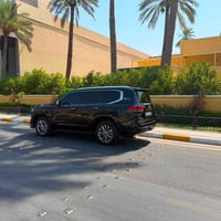 عندي لاند كروز VX للبيع  موديل 2022   فول مواصفات  لون اسود داخل بيجي ...