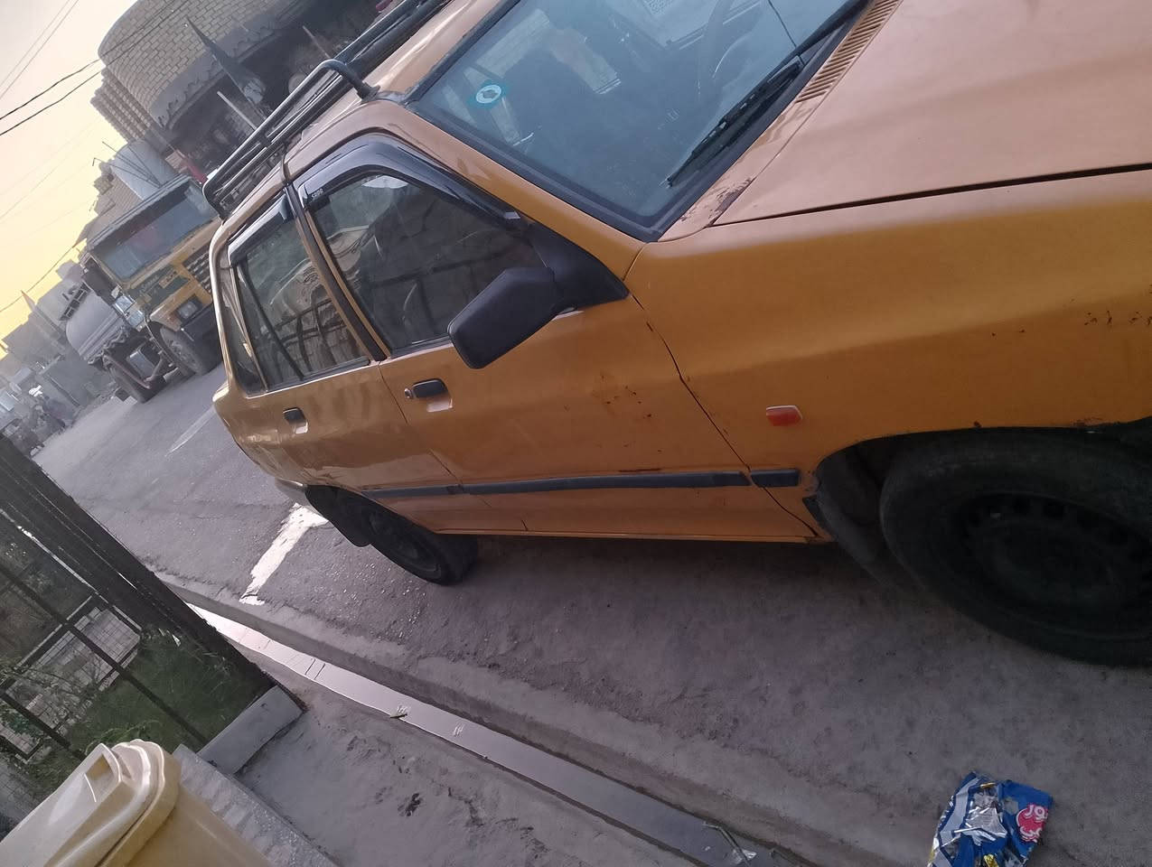 سايبا موديل 12 للبيع
كير
محرك 
شواصي
نظيفات
الكشر به طخات واضحات بالصور 
مصفره هيئه غرامه 
سنويه لسنه 29 
شرط التحويل 
السعر 26 ورقه 
*********** متواجد واتساب ايضاً
