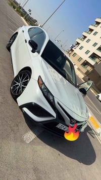 اليريد جديد ✅🔥 كامري SE مديل 2023  لون مميز اسموك  ماشيه 50 M الضرر با...
