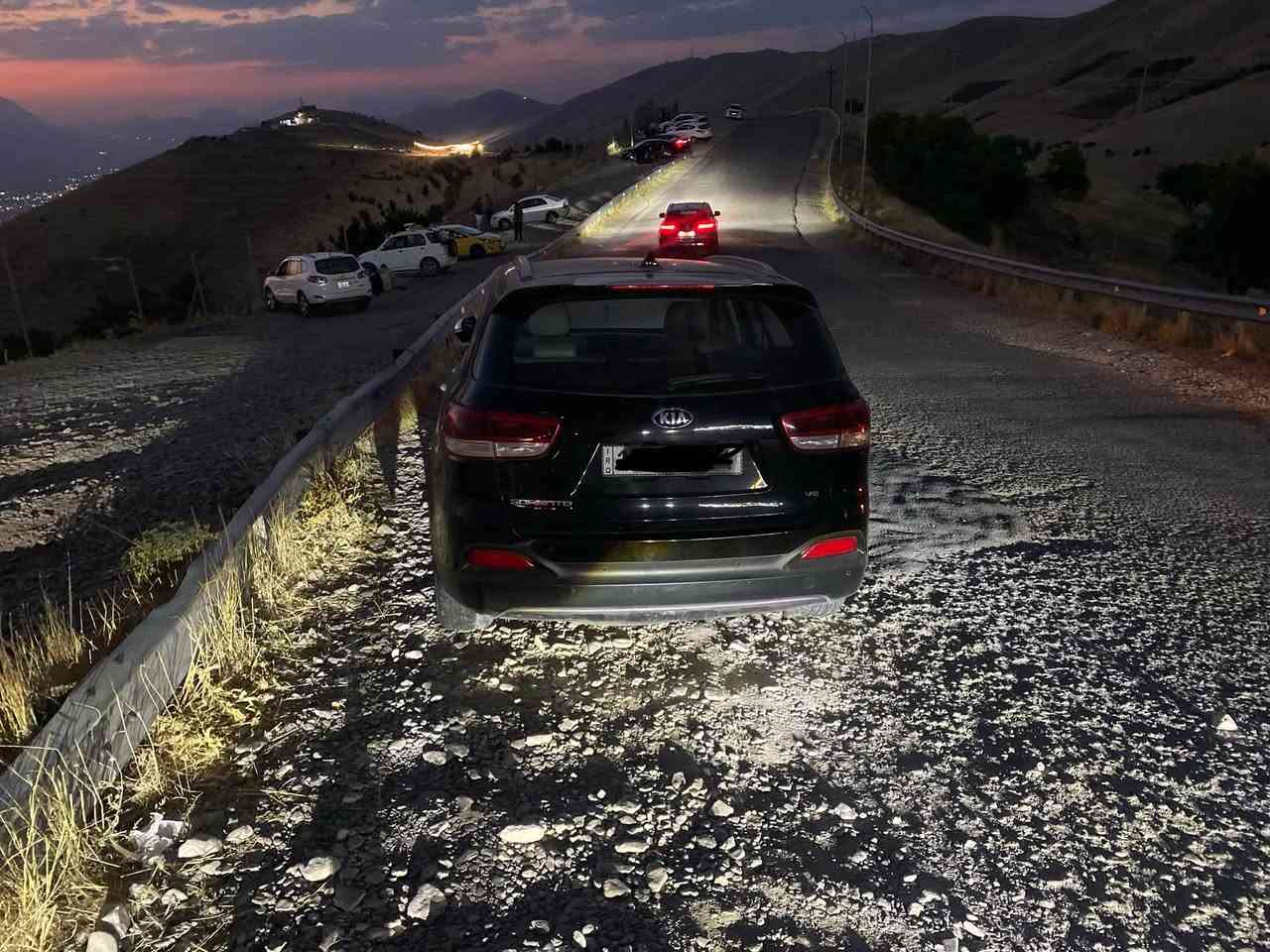 اي استفسار واتساب  ما عندي خاص
سلام عليكم متاح
سورنتو 2017 خليجي

فول مواصفات للاخير 
بانورما 
رقم بغداد
مكينة 6
(3600)
ماشية 108 الف حقيقي

=>سيارة صبغ 4 قطع اثر شخوط بدون ضرر ولا ضربه <=

مكان السيارة بغداد الغزالية 
استفسار اكثر على الرقم
***********
