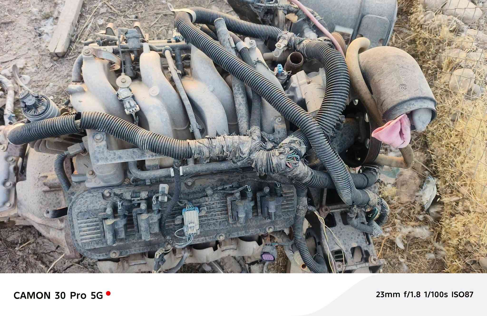 سڵاوو  گێڕی پاتڕۆڵ و مکینە تاهۆ v8  حجم 8100cc 
بۆ فرۆشتن  کاملە هیچی نقس نیە لەعەرز ئیشەکات عقڵ تاخم وایەری کاملە  شوێن چەمچەماڵ 
***********
***********

نص مكتوب في الصور:
- EQUIPOU ATÉ CAMINHÕES! VORTEC 8100 - O IMENSO V8 DE 8.1 LITROS DA GM!
- GMC Topkick 2009 Vortec 8.1L V-8 (L18) Medium Duty (LRW option)
- CAMON 30 Pro 5G 23mm f/1.8 1/100s ISO90
- CAMON 30 Pro 5G 23mm f/1.8 1/100s ISO78
- CAMON 30 Pro 5G 23mm f/1.8 1/100s ISO61
- CAMON 30 Pro 5G
- 23mm f/1.8 1/100s ISO91
- CAMON 30 Pro 5G 23mm f/1.8 1/100s ISO85
- CAMON 30 Pro 5G 23mm f/1.8 1/100s ISO87