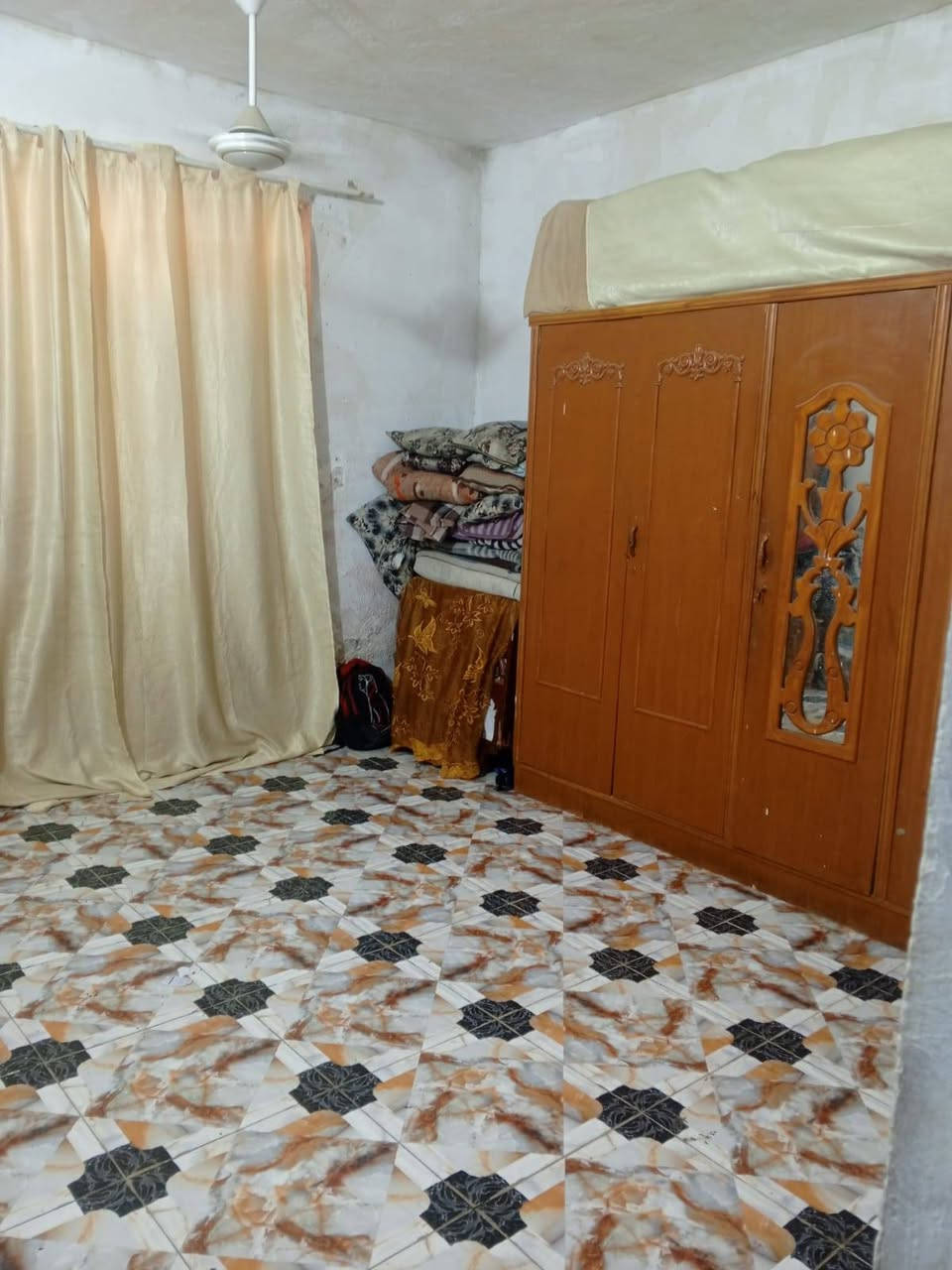 حي العسكري قطاع ١٥ • ٢٠٠م • ٣ غرف