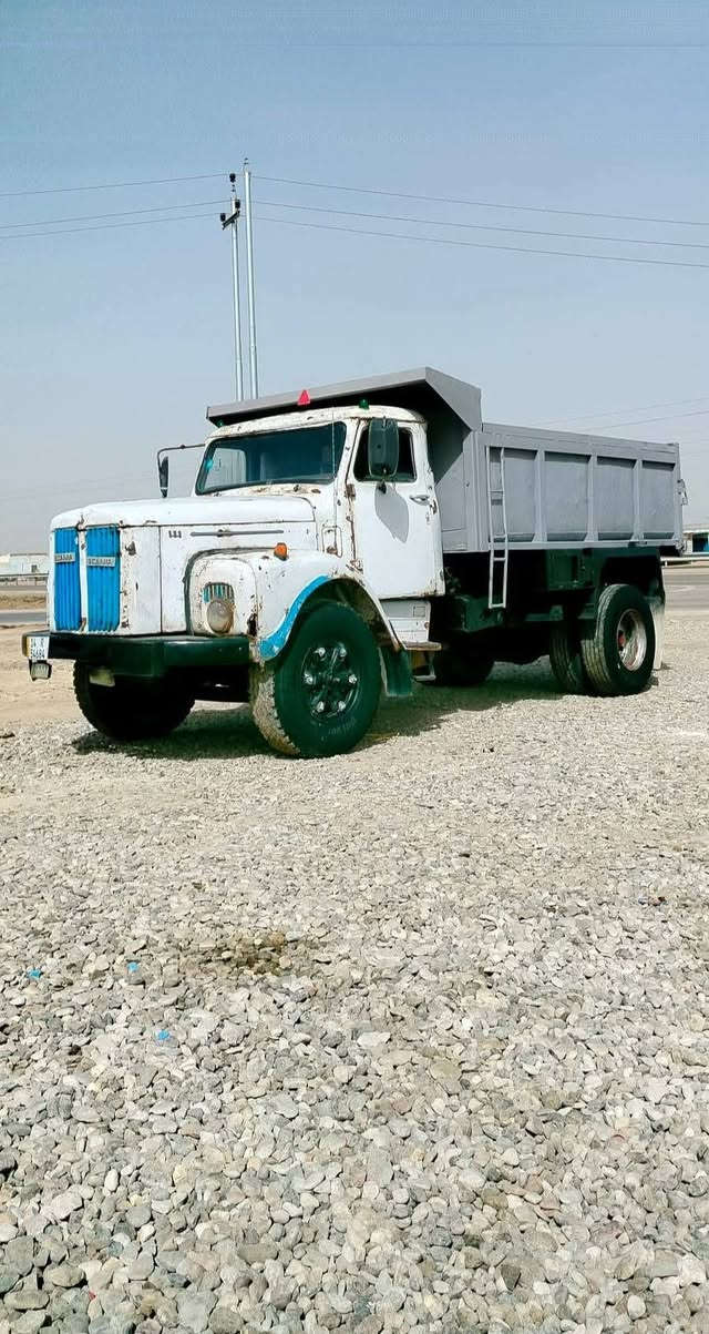 سلام وعليكم سكانيا 111 رقم بصره انكليزي بسمي شاصي مكفول مكينه 112 عادي كير 5 ب 5 بدي نضيف دوشمه كهربائيات سياره جاهزه للشغل مكاني ناصريه قضاء قلعه سكر ***********
