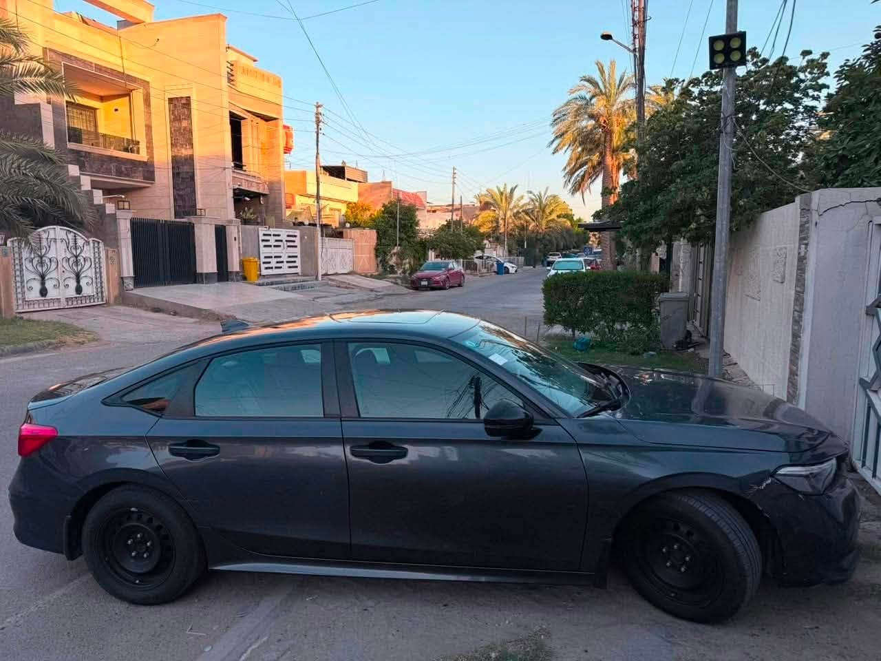 السلام عليكم
هوندا سيفيك 2022 سبورت
ماشيه 50 الف ميل 
رقم بغداد حره ثاني يوم التحويل
( ( حادث بنيد فقط صبغ رصعه بسيطه بالشاصي غيرها مكفول لا تعديل ولا سحب صور الحادث مرفقه   ) )  
السياره جاهزه من كير ومكينه وتبريد كولها عالبلاد ومكفوله 
صدر جيد جداً السياره جاهزه اي نقص مابيها 
مواصفات
- بصمة 
- شاشة كار بلي 
- رادار 
- تحديد مسار
- اوتو استوب  انطفاء عند الوقوق 
- تحديد سرعة
- شاشة عداد ديجيتل
- تحكمات ستيرن
- تحذير  وقوف 
- هاندبريك كهربائي
-لايت زينون امامي
- لايت خلفي ليد
- تشغيل عن بعد 
- نظام ايكو وسبورت وعادي
- محرك ٢٠٠٠  تنفس طبيعي
السعر  128
وبيها مجال بسيط 
العنوان :- بغداد الغزاليه
للاستفسار :-
 ***********
