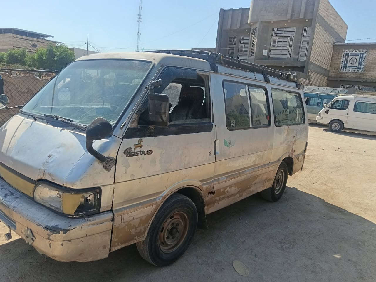 السلام عليكم كيا بستا موديل 93 مكينه بيها بخار شواصيها معمرات راعيها ماواصله مصفره هيئه ومرور مكان السياره بالنجف سعر 20وبيها مجال  رقم الهاتف ***********
