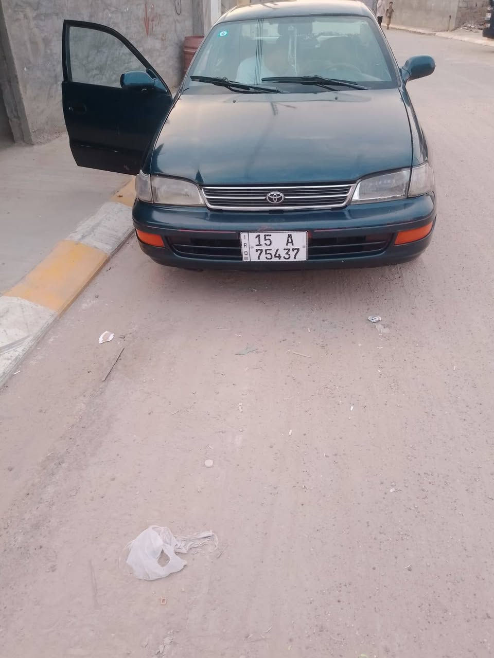 سياره للبيع كورلا موديل 93 سنويه ل 2030 سعر 30 وبيها مجال مكانها الفلوجه  رقم صاحب سياره ***********
